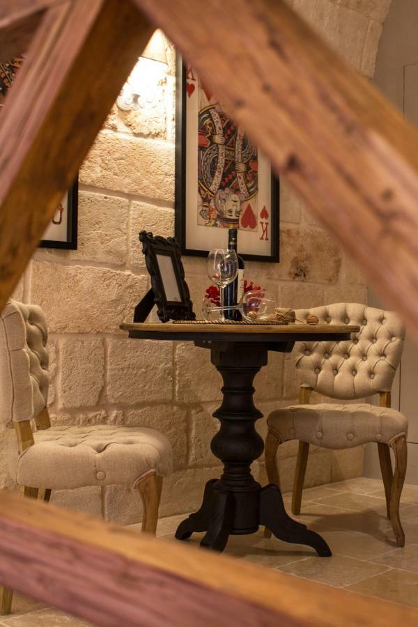 Suite Conte Cavour Monopoli Bagian luar foto